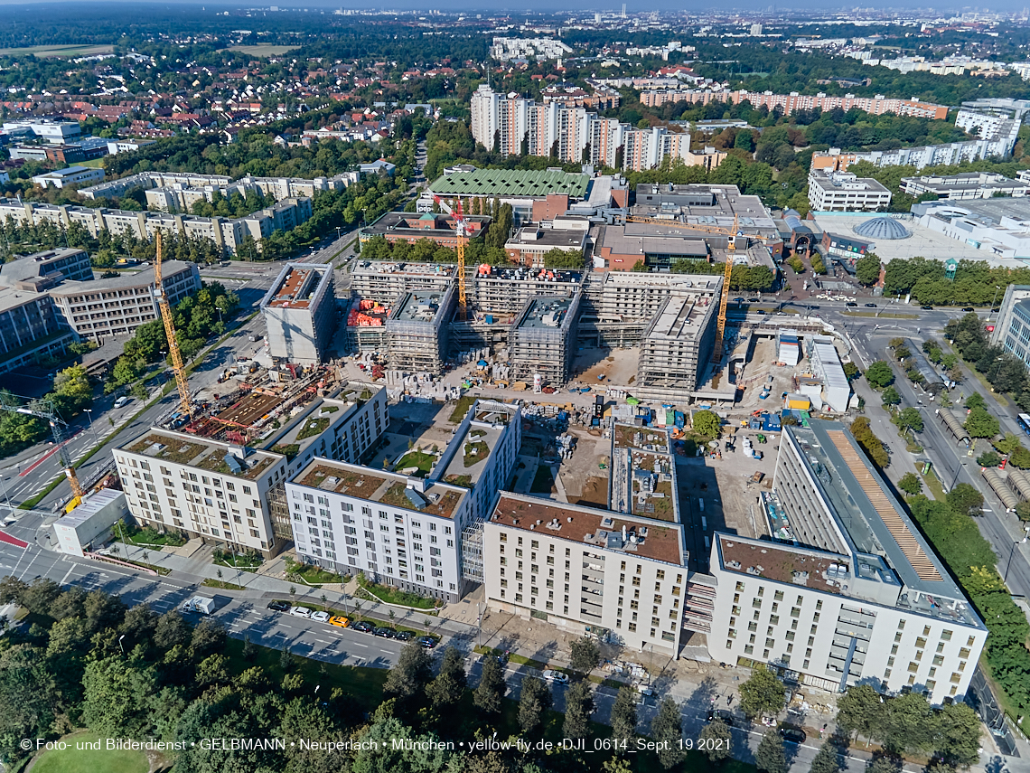 19.09.2021 - Perlach Plaza und Umgebung in Neuperlach 